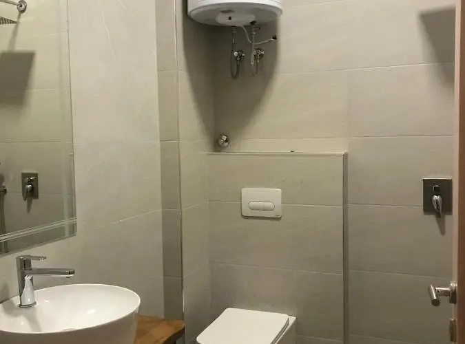 Foleza - Nocleg ze śniadaniem 3*