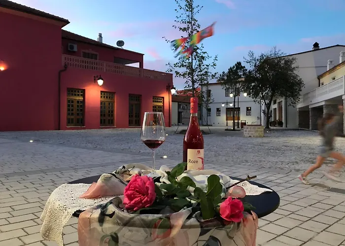 Foleza - Nocleg ze śniadaniem 3*